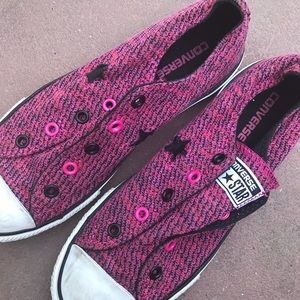 Girls lace free converse size 4 (big girls)
